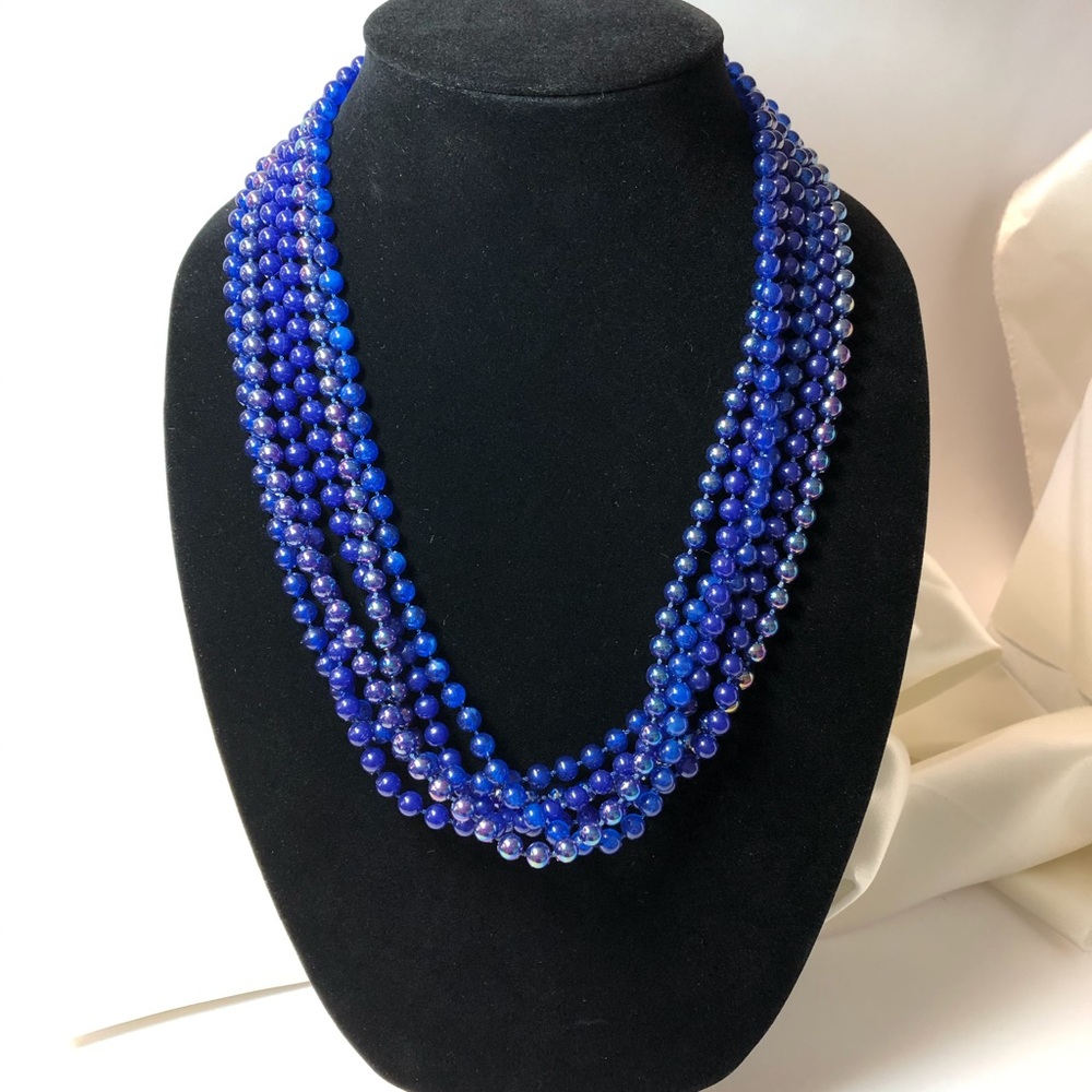 Vintage blue beaded necklace